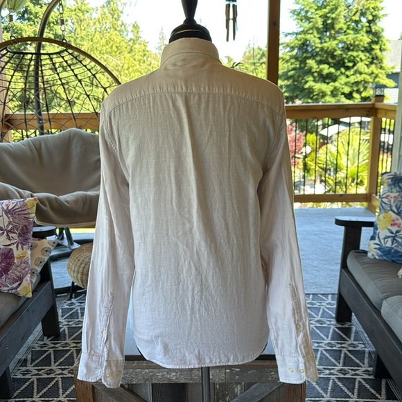 Banana Republic | Untucked Slim Fit - Picture 4 of 6